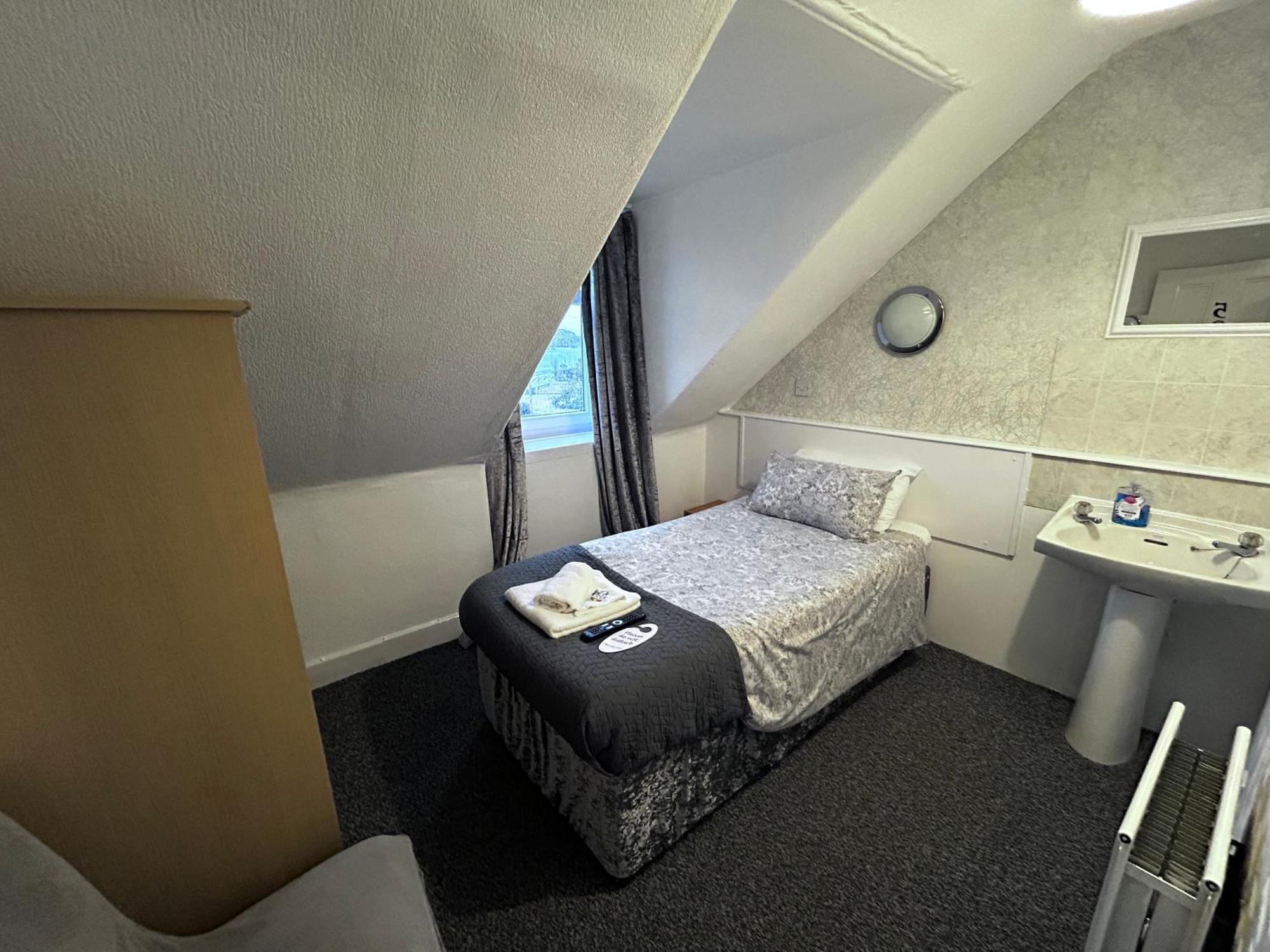 Dunarle Guesthouse โอบาน ภายนอก รูปภาพ